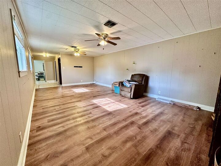 Property Photo: 603 E Lagrange Street E LA 70601