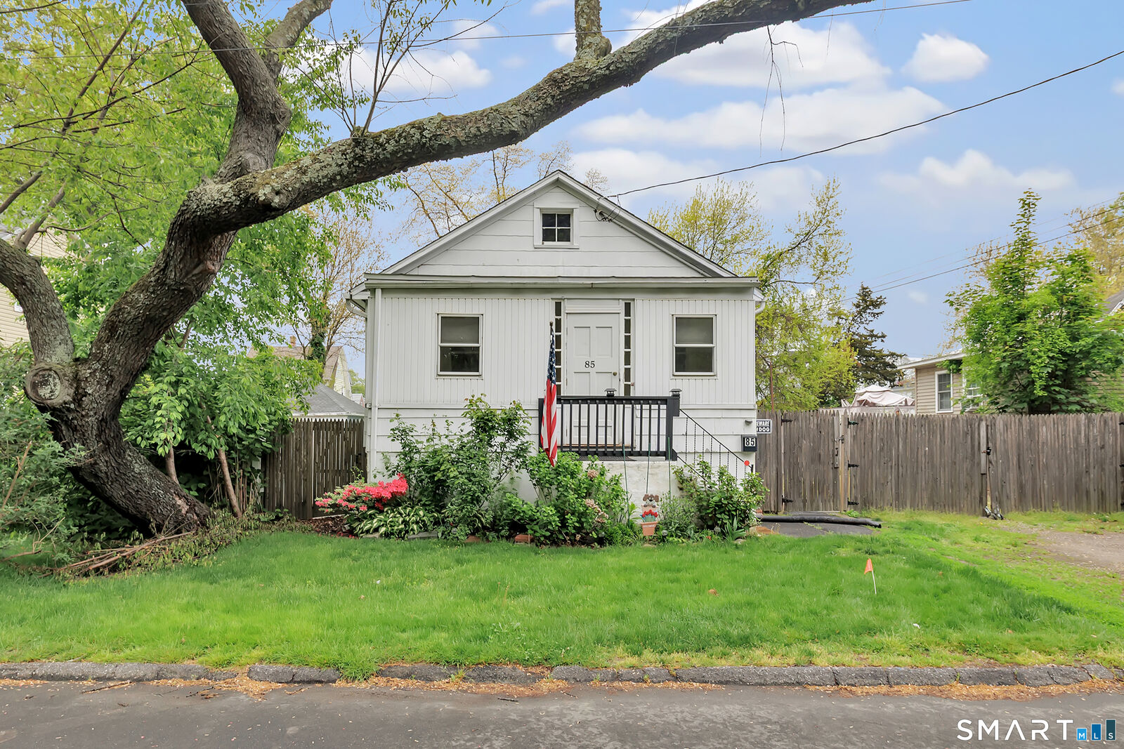 Property Photo:  85 Drome Avenue  CT 06615 