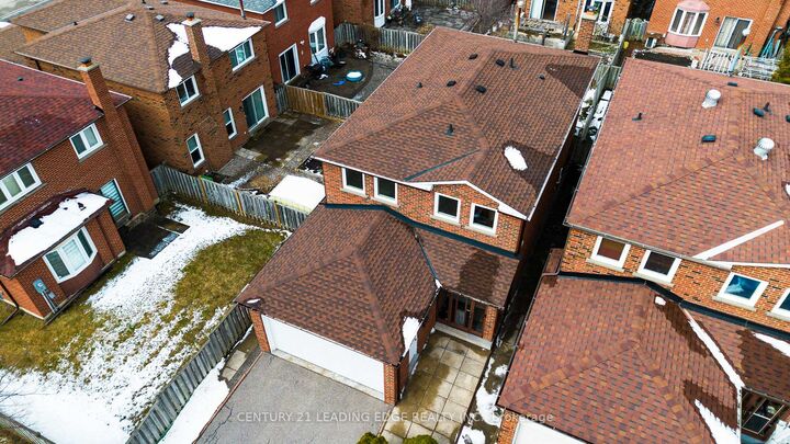 Property Photo:  4 Treerun Avenue  ON M1V 3K6 
