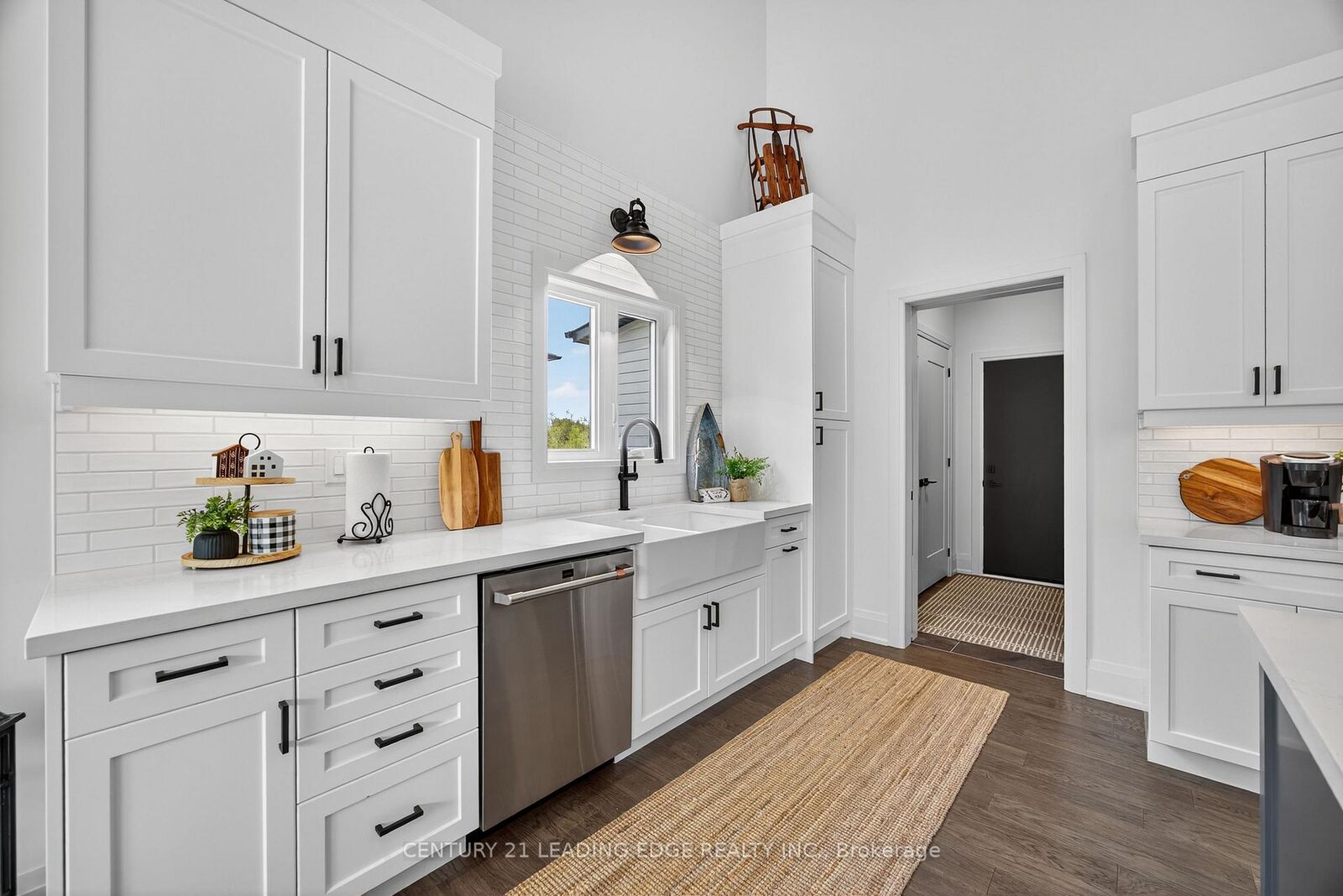 Property Photo: 108 Goldie Court ON N0H 1J0