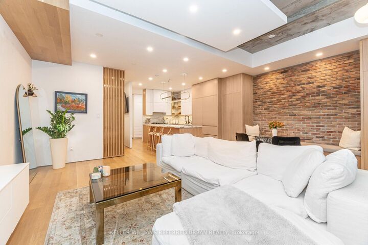 Property Photo: 20 Stewart Street 103 ON M5V 1H6