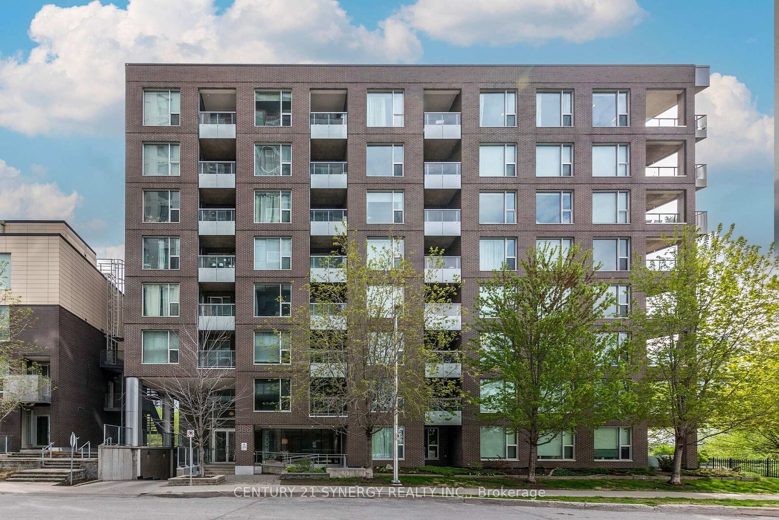 Photo de la propriété: 300C Lett Street 702 ON K1R 0B8