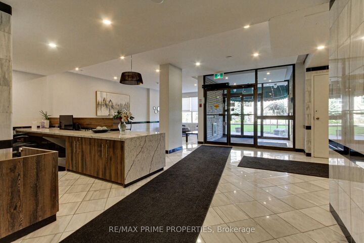 Property Photo: 250 Davis Drive 603 ON L3Y 7T7