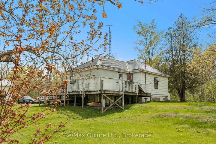 Property Photo: 13 Douglas Road ON K0K 2K0