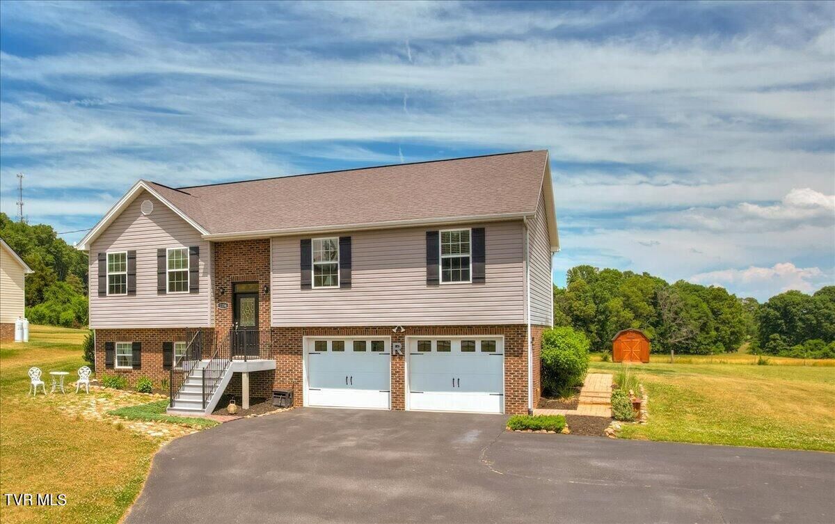 Property Photo:  1156 Henderson Court  TN 37659 
