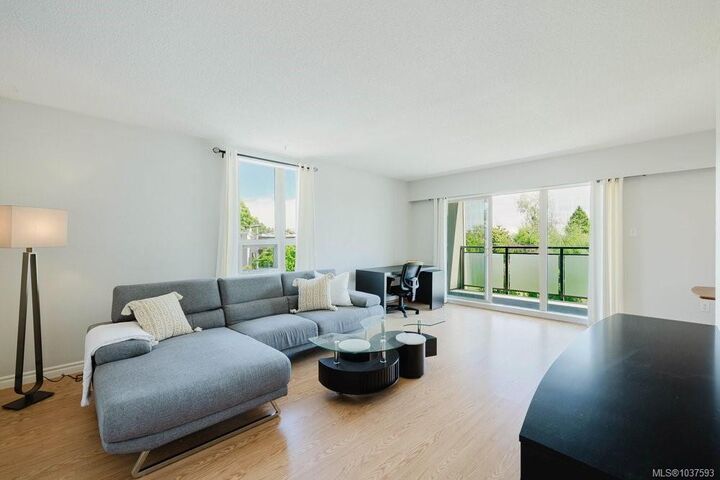 1545 Pandora Ave #306 — photo 1
