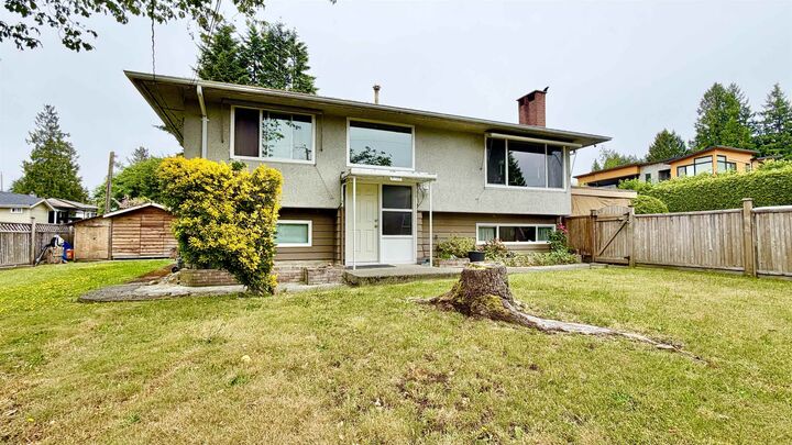 9720 Crown Crescent — photo 1