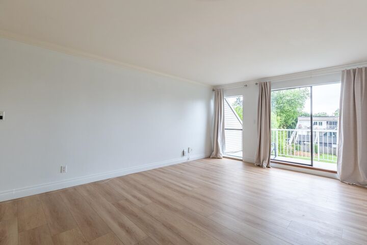 Photo de la propriété:  17712 60 Avenue 74  BC V3S 1V2 