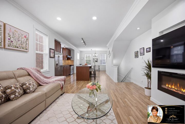688 Edgar Avenue 80 — photo 1