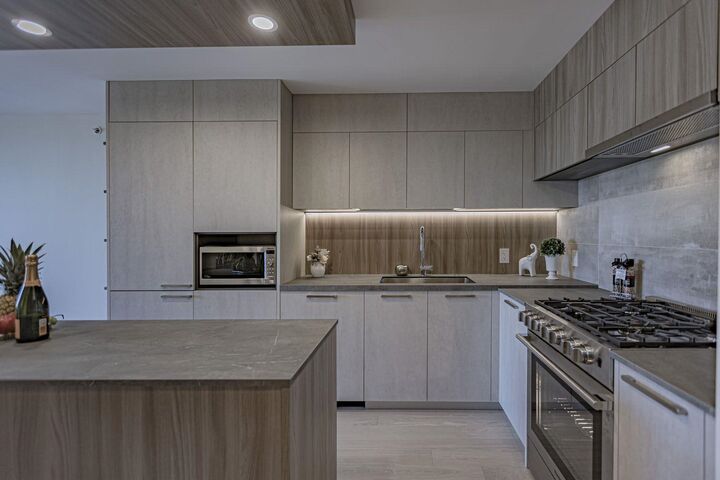 Property Photo:  683 W Victoria Park 407  BC V7M 0A2 