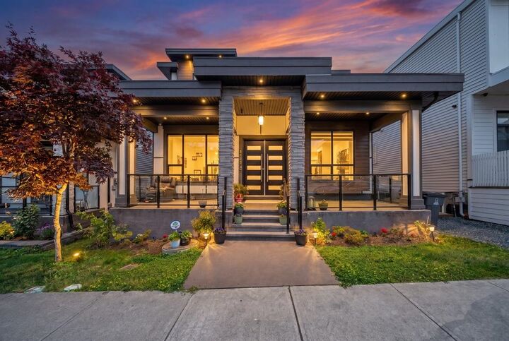 5932 139A Street — photo 1