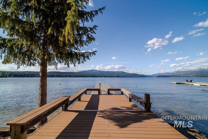 Property Photo: 309 W Lake St ID 83638