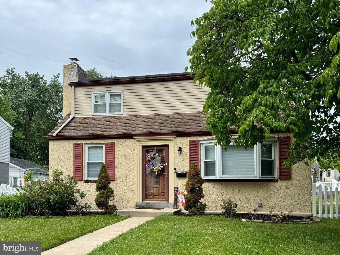 Property Photo:  718 Pearl Avenue  PA 19070 