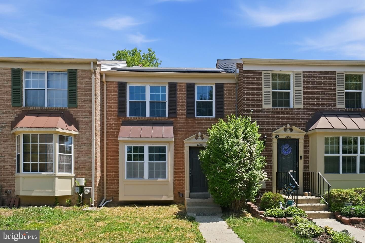 Property Photo:  8209 Londonderry Court  MD 20707 
