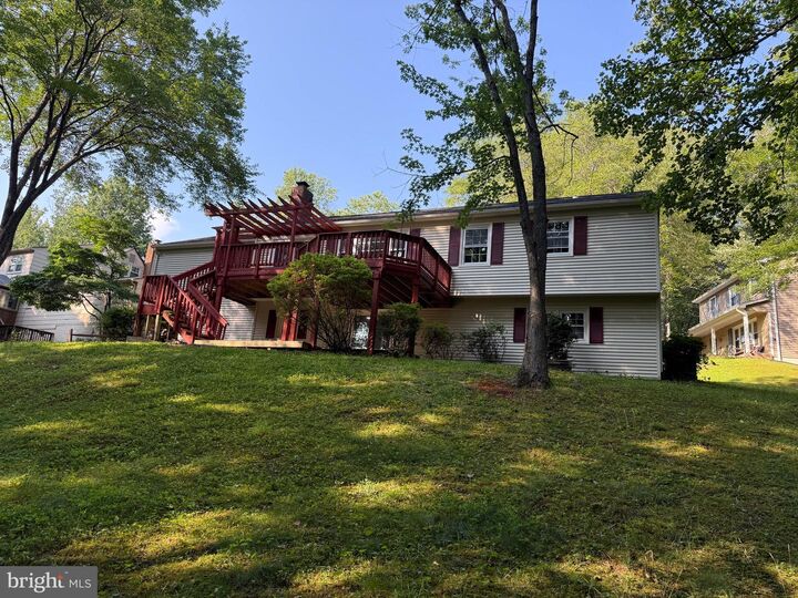 Property Photo:  7937 Saint George Court  VA 22153 