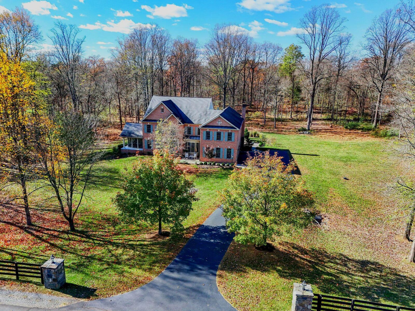 Property Photo: 15280 Riding Club Drive VA 20169