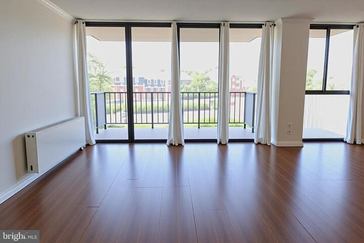 Property Photo:  6100 Westchester Park Drive 516  MD 20740 