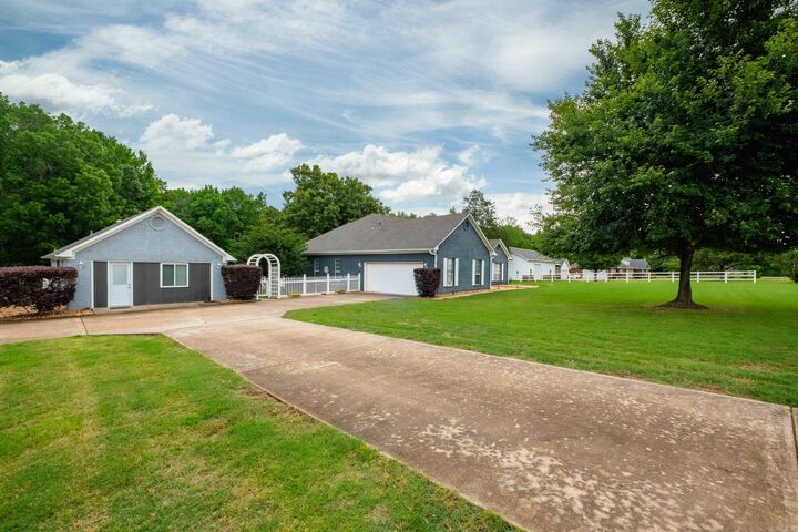 Property Photo:  17 McKenzie Trail  AR 72032 