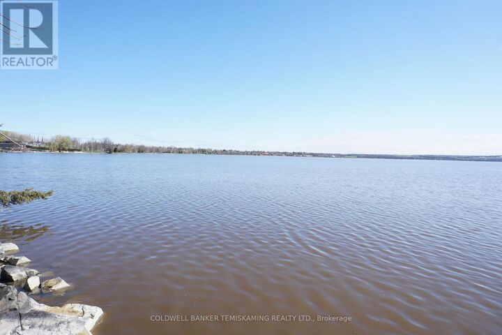 Property Photo: 1467 Lakeshore Road South ON P0J 1K0