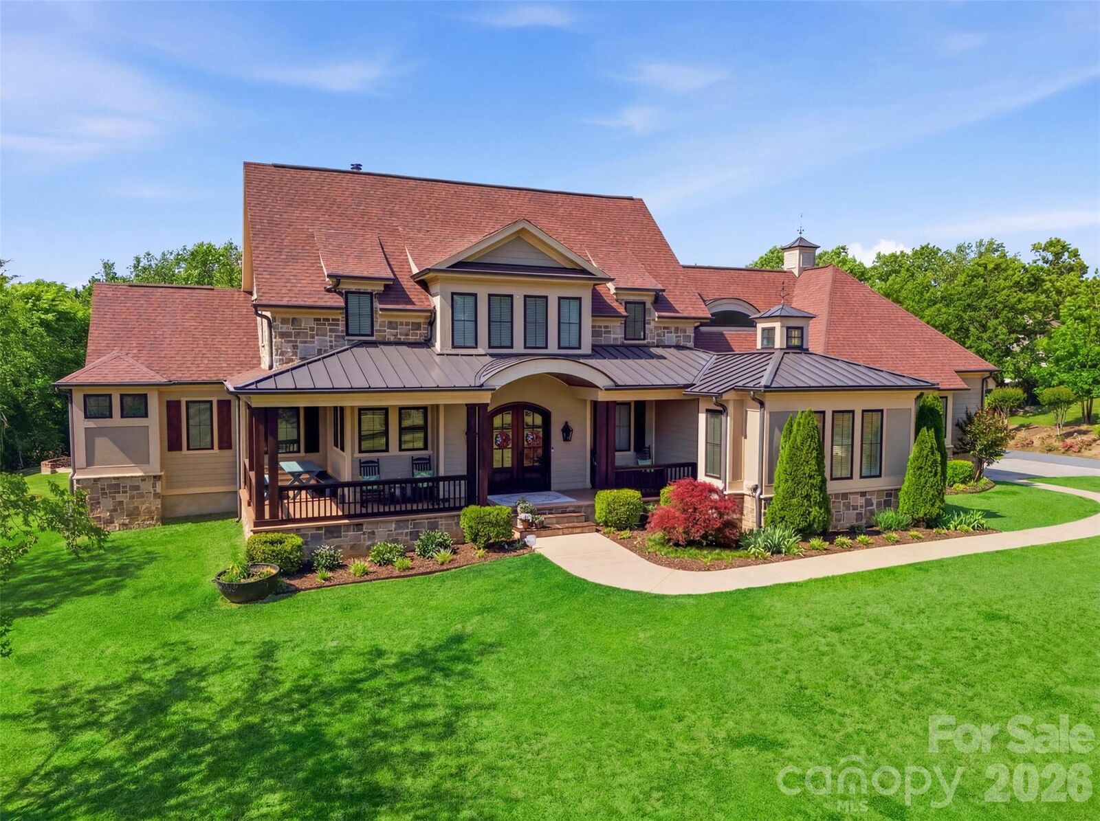 Property Photo:  425 Bridlepath Trail  NC 28036 