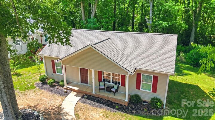 Property Photo:  230 Berry Street  SC 29732 
