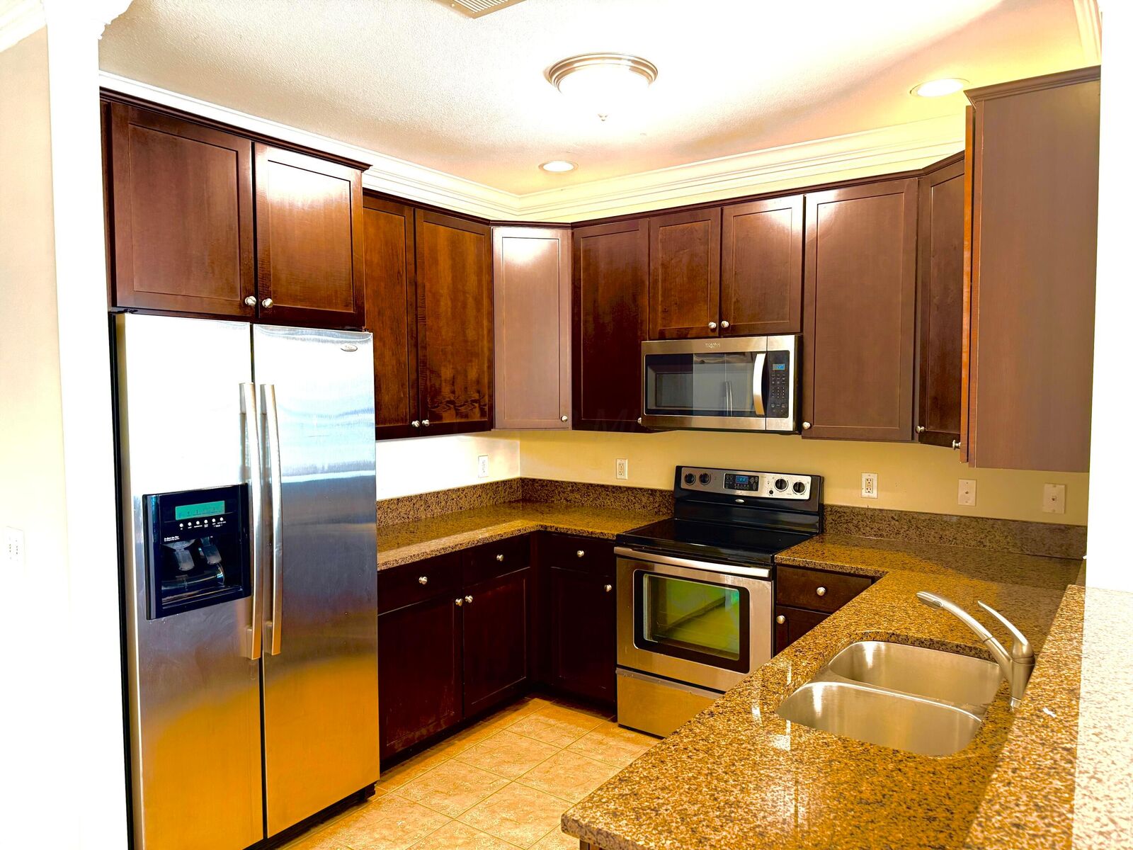 Property Photo:  953 Ingleside Avenue  OH 43215 
