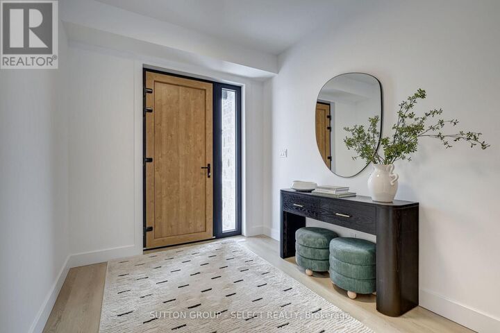 Property Photo: 25 Optimist Drive ON N5P 3T2