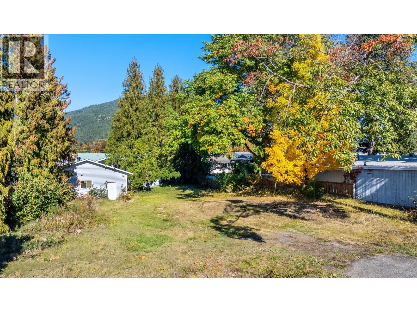 Property Photo:  2104 Ash Street  BC V0B 1G0 