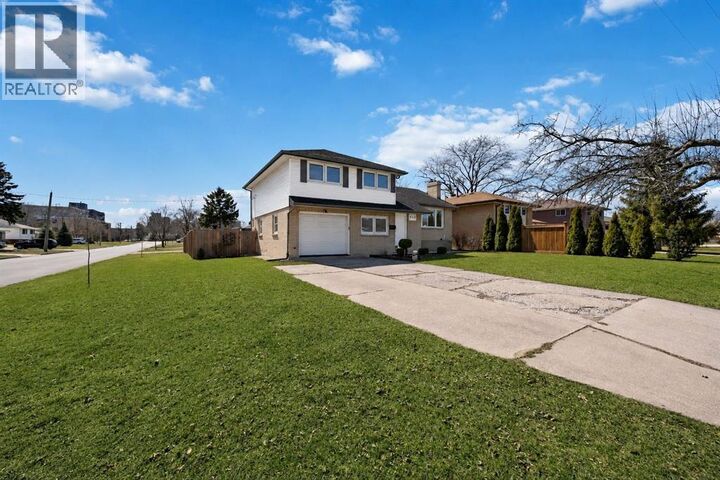 Property Photo:  943 Ellwood Avenue  ON N7V 3E9 