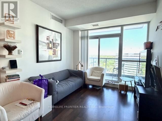 Property Photo: 17 Anndale Drive Ph201 ON M2N 2W7