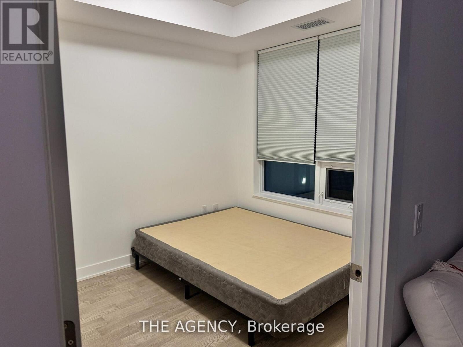 Property Photo:  2 Teagarden Court 305  ON M2N 0L6 