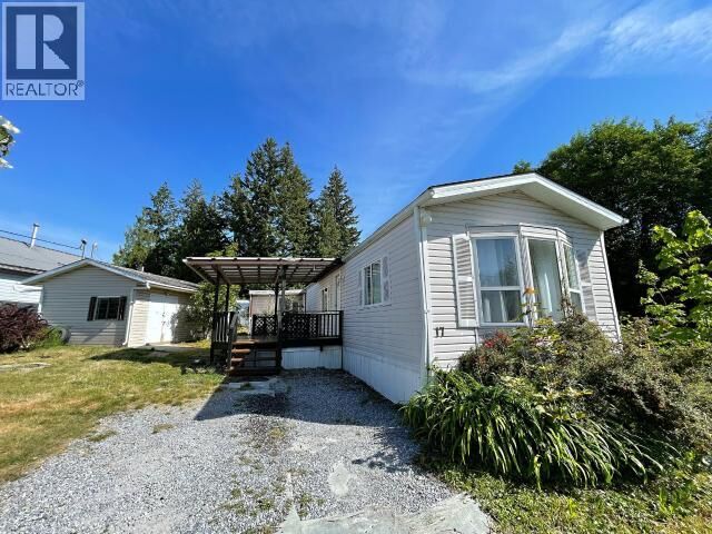 Property Photo:  17-9298 Williams Rd  BC V8A 0J1 