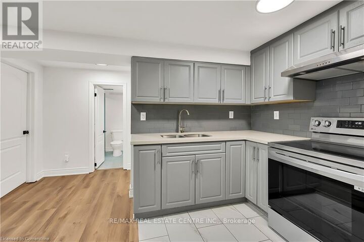 Property Photo:  3608 Cherrington Crescent  ON L5L 5C4 