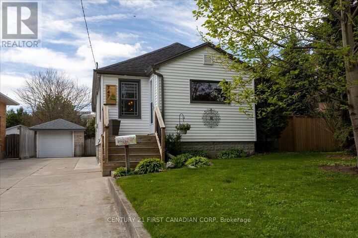 Property Photo:  747 Whetter Avenue  ON N6C 2H1 