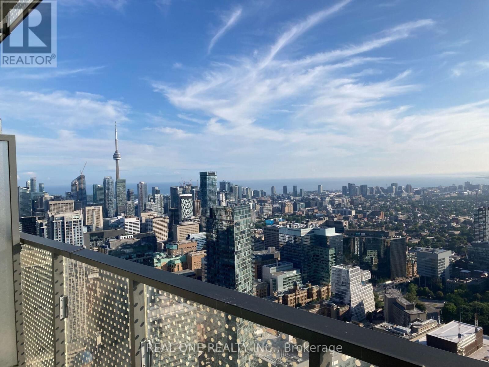 Property Photo: 11 Wellesley Street West 5407 ON M4Y 0G4