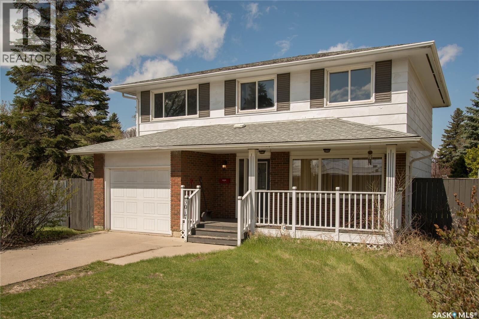 Property Photo:  3017 Taylor Street E  SK S7H 1X4 