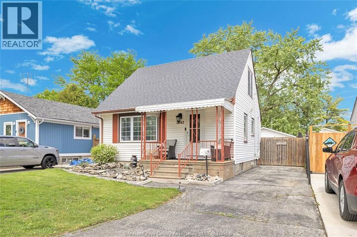 Property Photo:  1042 Edward Avenue  ON N8S 2Z8 