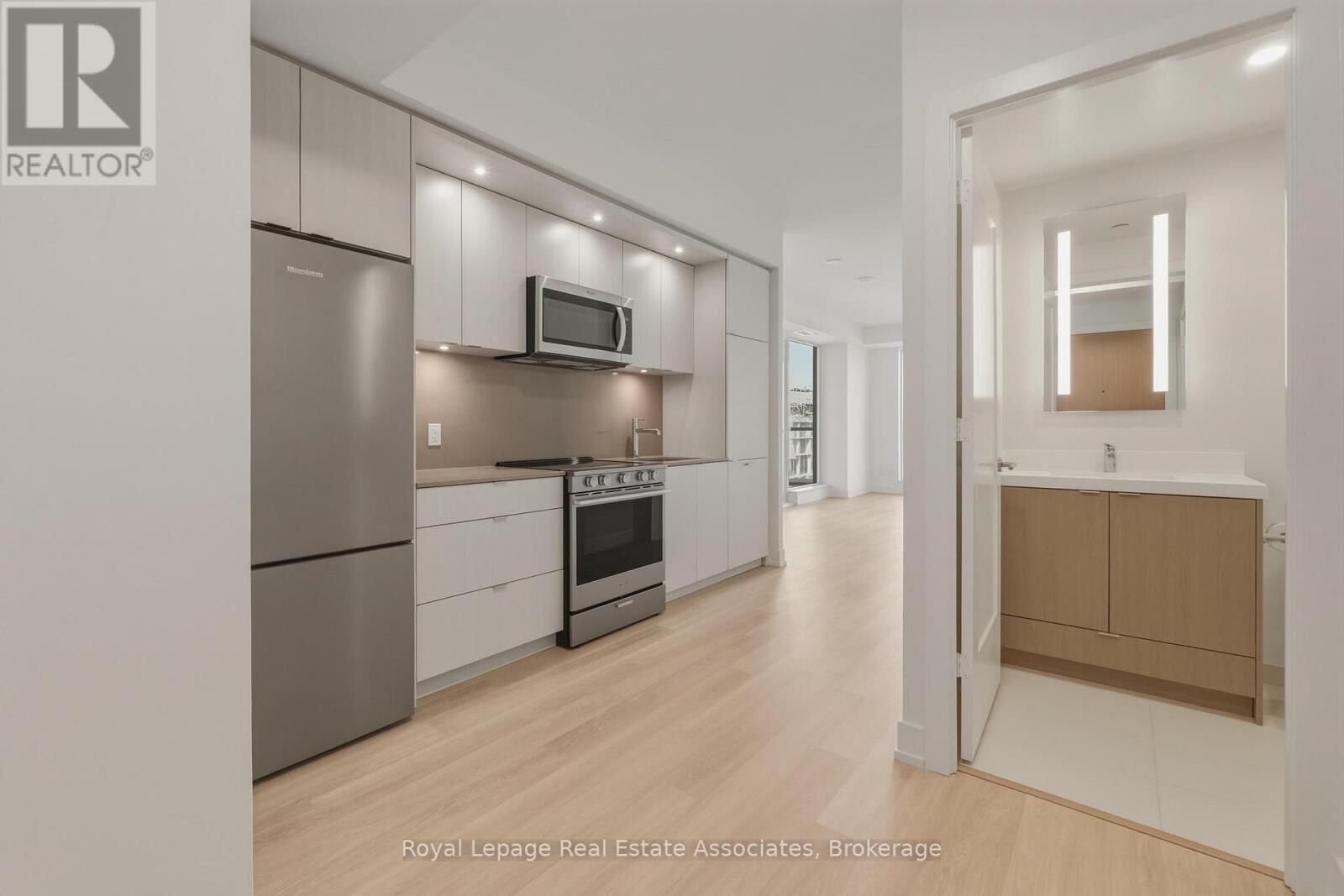 Property Photo:  25 Cordova Avenue 1112  ON M9A 0E5 