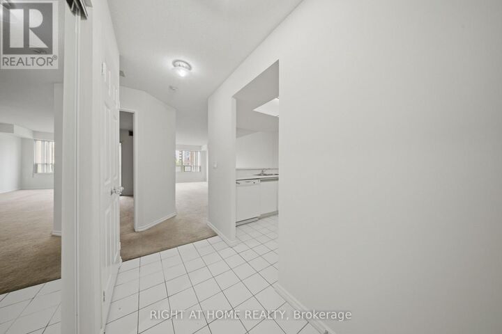 Property Photo:  335 Webb Drive 506  ON L5B 4A1 