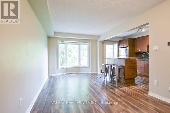 Property Photo:  492 Laclie Street 14  ON L3V 7V2 