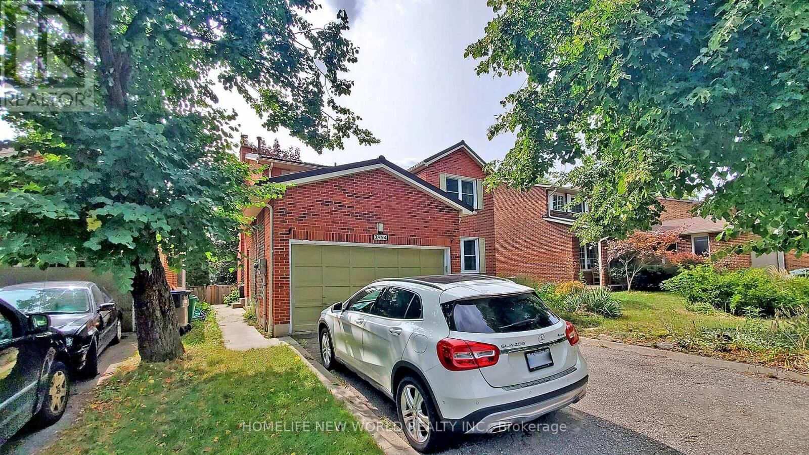 Property Photo:  3954 Selkirk Place Lower  ON L5L 3L5 