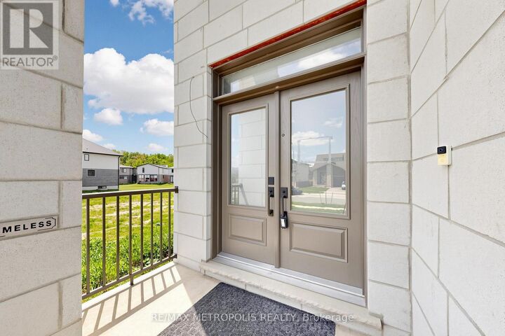 Property Photo:  604 Chelton Road  ON N6M 0H7 