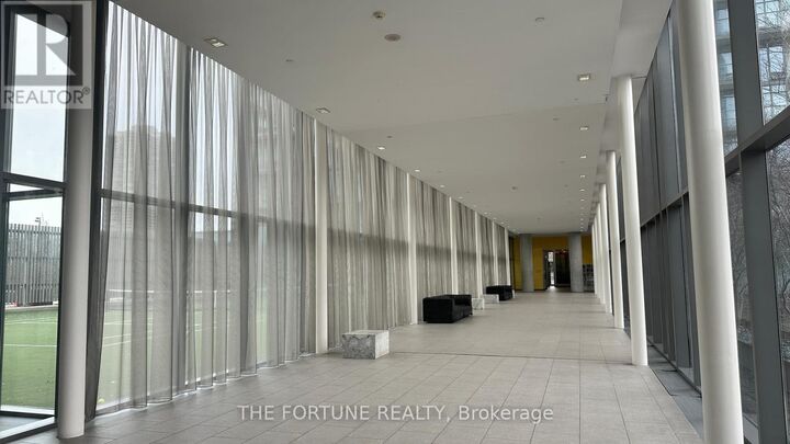 Property Photo:  105 The Queensway Avenue 3213  ON M6S 2A2 