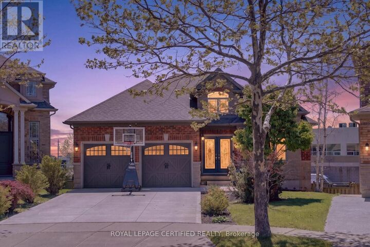 Property Photo:  91 Candlewood Drive  ON L8J 0A3 