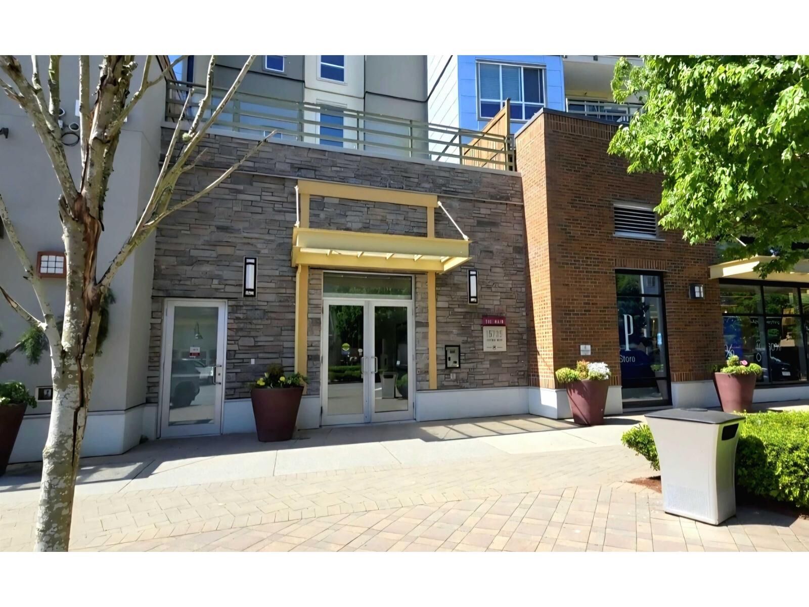Property Photo:  15735 Croydon Drive 414  BC V3S 2L5 