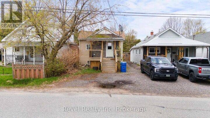 Property Photo:  155 Duke Street West  ON P1B 6E5 