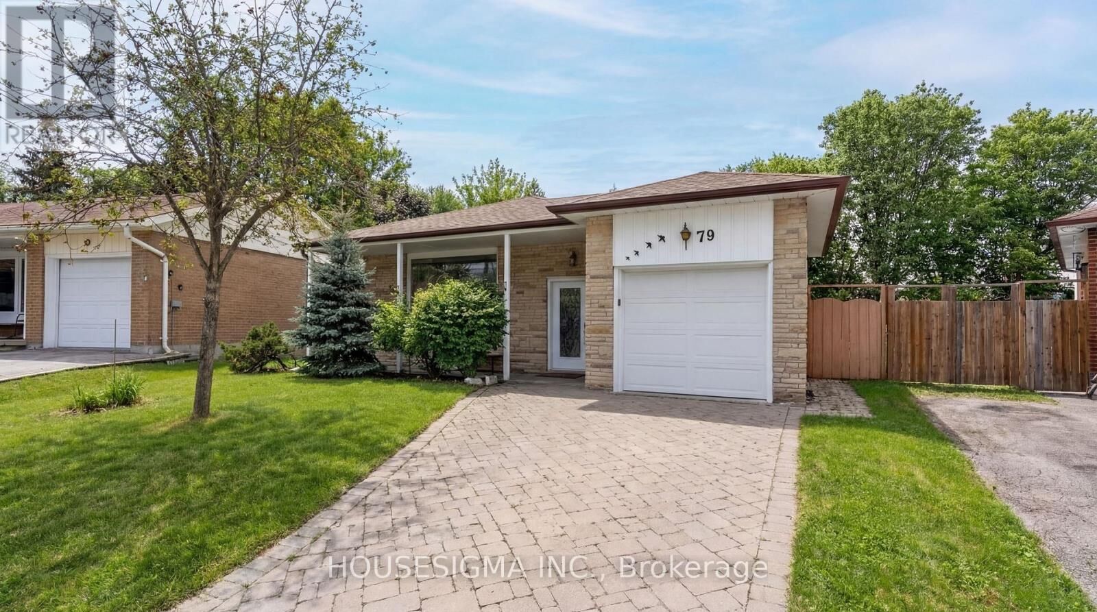 Property Photo: 79 Weir Crescent Lower ON M1E 3B2