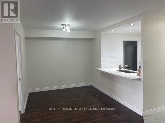 Property Photo:  265 Enfield Place 605  ON L5B 3Y7 