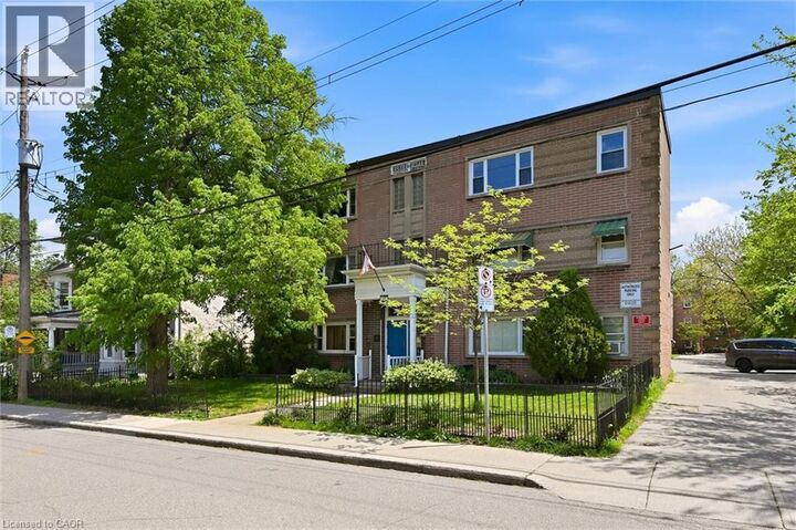 Property Photo:  137 Emerald Street South 28  ON L8N 2V4 