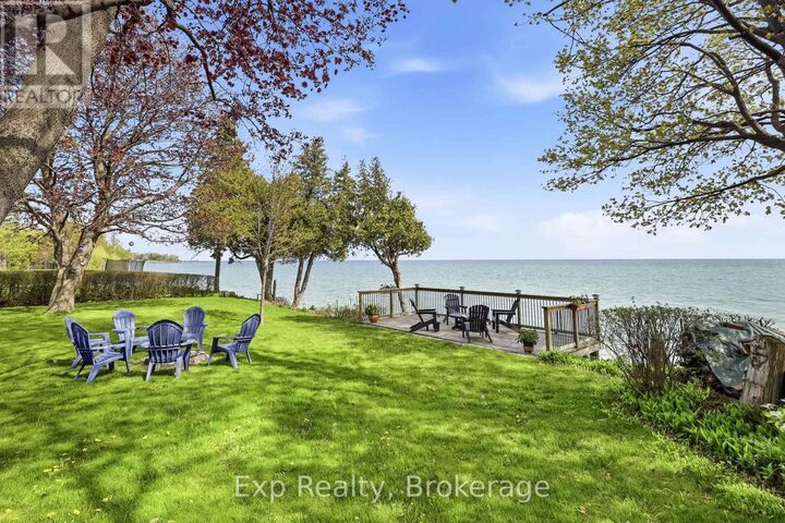 Property Photo: 10 Cedar Lea Street ON K9A 2C6